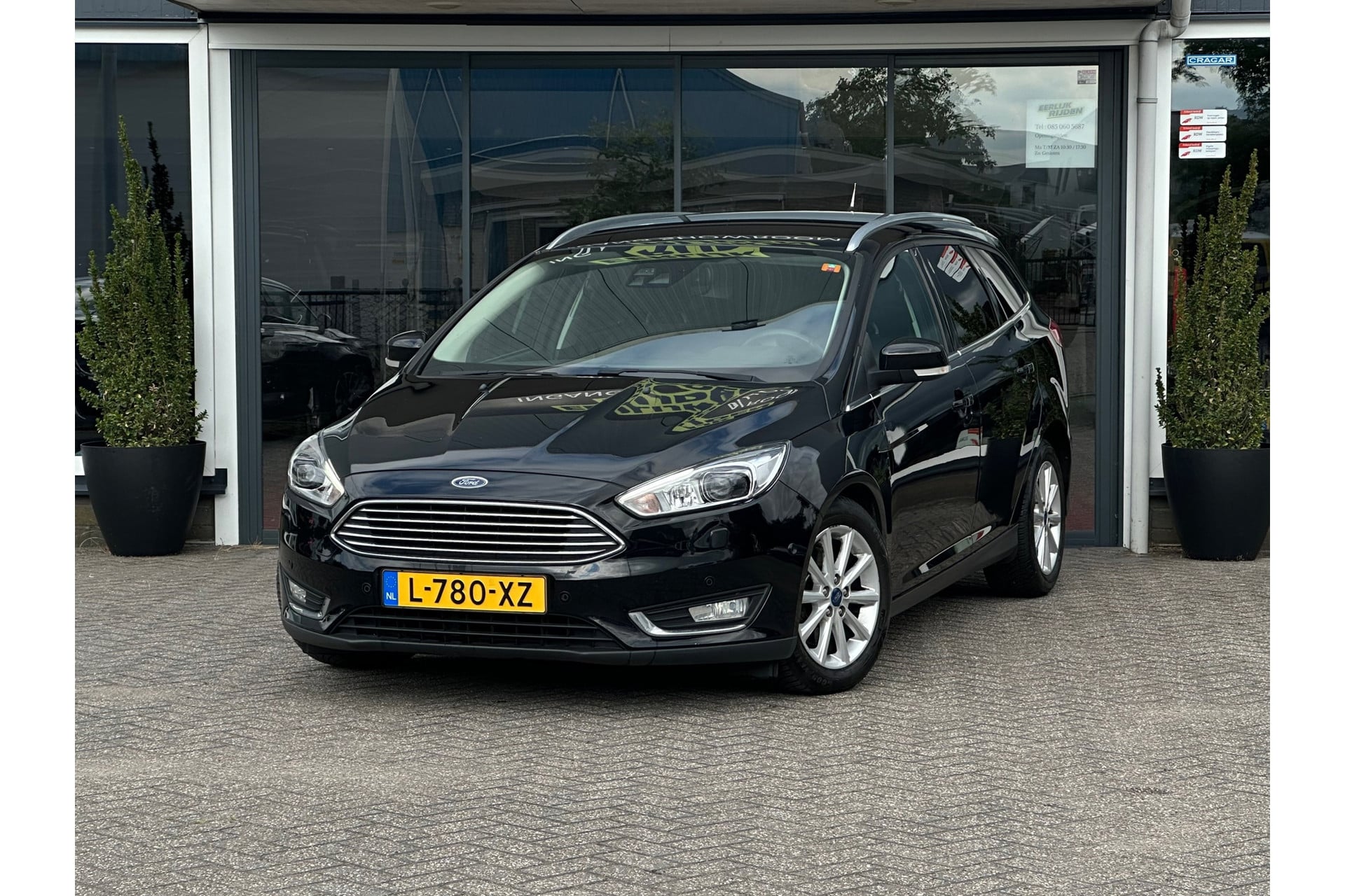 Ford Focus Wagon 1.5 Titanium / Automaat
